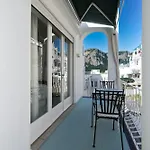 Casa Leucosia Гостевой дом 3*