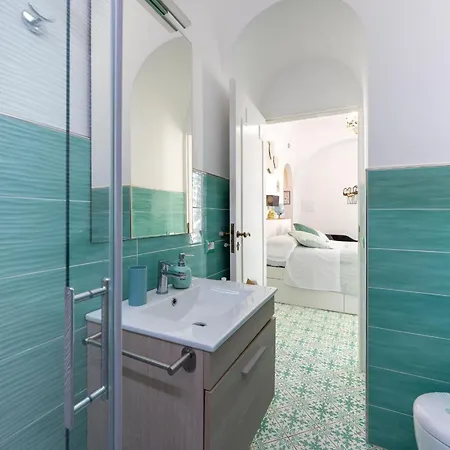 Casa Leucosia Гостевой дом 3*