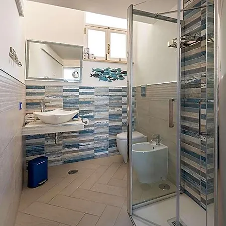Casa Leucosia 4*