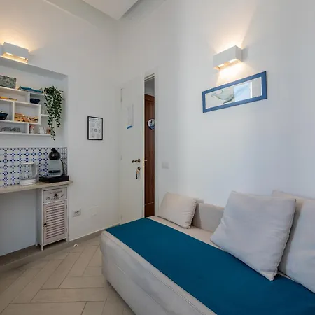 Casa Leucosia Pensión